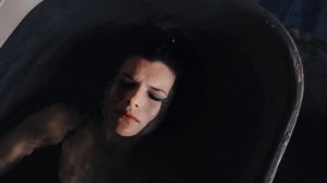 Анна Азарова