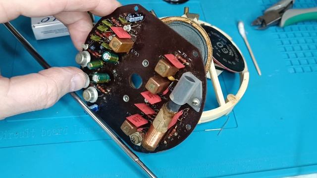 Радиоприёмник "Батискаф" . Реставрация . Разборка . Ремонт . Обзор . Мой музей Радио СССР №141 . смотреть онлайн