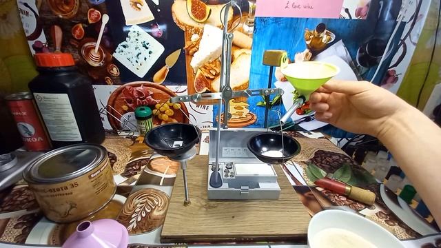 Сборка патронов Ч8. Взвешивание пороха на механических и электронных весах смотреть онлайн