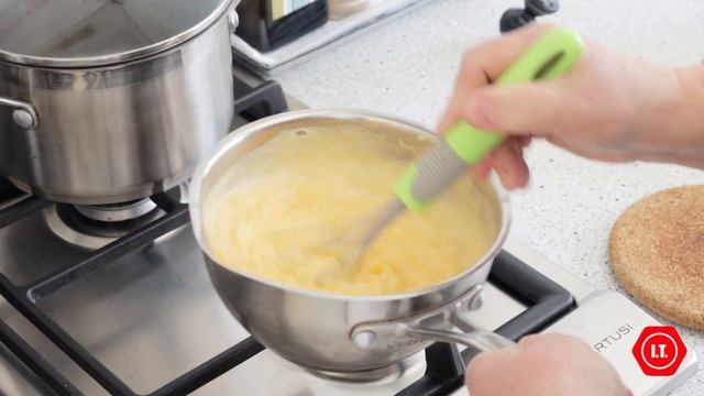 Детский торт без глютена 1. Сливочный ванильный крем без масла Авторский рецепт Ирены Тарвид смотреть онлайн