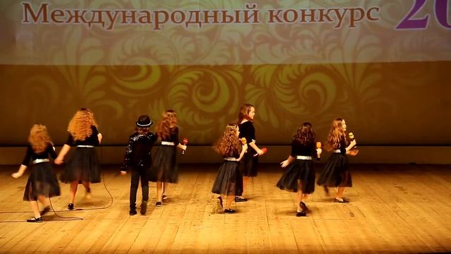 Вокальный ансамбли Лирика "Мы танцуем джаз" смотреть онлайн