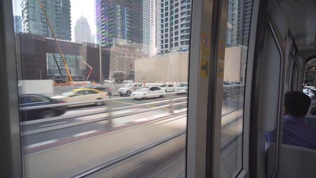 United Arab Emirates, Dubai, tram ride from Damac Properties to Al Sufouh смотреть онлайн