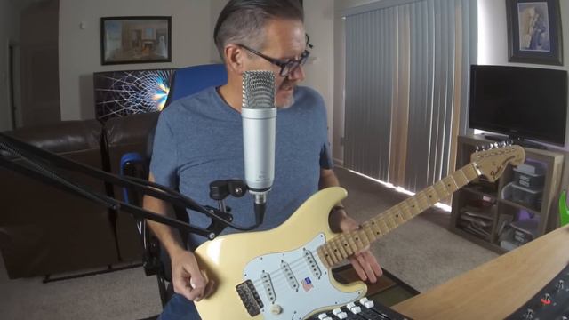 Fender Yngwie Malmsteen Strat review and demo. смотреть онлайн