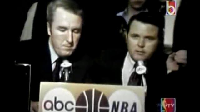 NBA Vault: Rivalry of Jerry West and Oscar Robertson смотреть онлайн