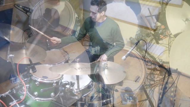 Hit Me Baby One More Time - Piano & Drums (Tuesday Tune #100 by PIJANO) смотреть онлайн