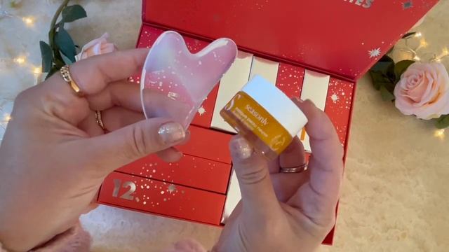 SEPHORA FAVORITES ADVENT CALENDAR 2023 UNBOXING | SPOILER ALERT! смотреть онлайн