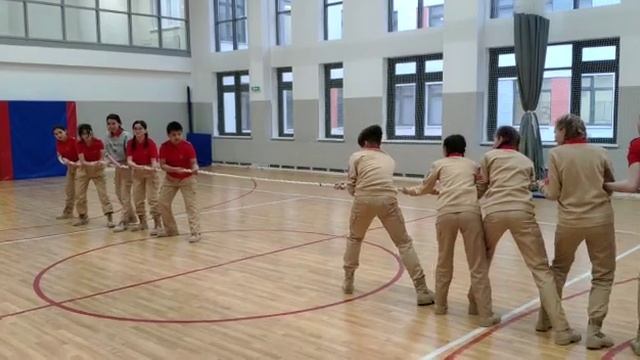 Команда МАОУ Школа 33 противостоит команде  лицея (Балашиха) смотреть онлайн