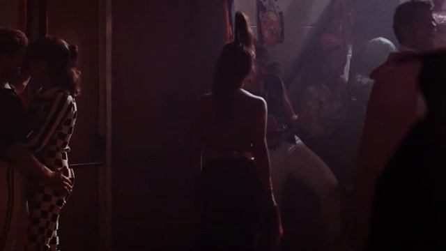 Trick Or Treat - 1986 Tony Fields / Sammi Curr Entrance (1080p)