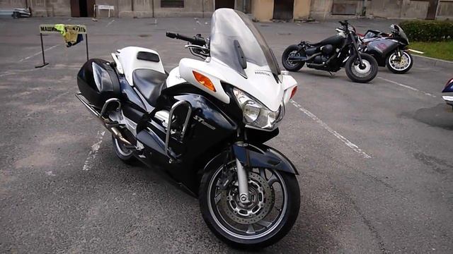 Honda ST 1300 Moto-Kraft.ru смотреть онлайн