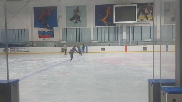 Ледовый дворец в станице Выселки 27 декабря 2021 г. смотреть онлайн