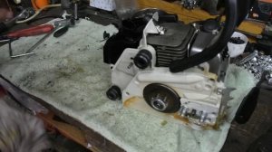БЕНЗОПИЛА STIHL MS-180.НЕ ПОСТУПАЕТ СМАЗКА НА ПЬЛЬНУЮ ГАРНИТУРУ.УСТРАНЯЕМ НЕИСПРАВНОСТЬ.
