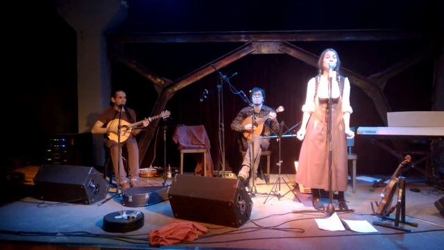 Олюшка и Викки. Песня 4 смотреть онлайн