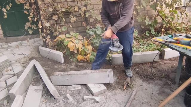Как распилить бордюр под углом 45 градусов смотреть онлайн
