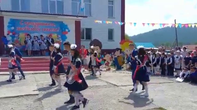 вальс на последний звонок ? | лёгкие движении | выпуск 2022 | dance live | ... смотреть онлайн