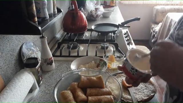 ЗАПЕКАЕМ В ДУХОВКЕ БЛИНЧИКИ С ТВОРОГОМ))) смотреть онлайн