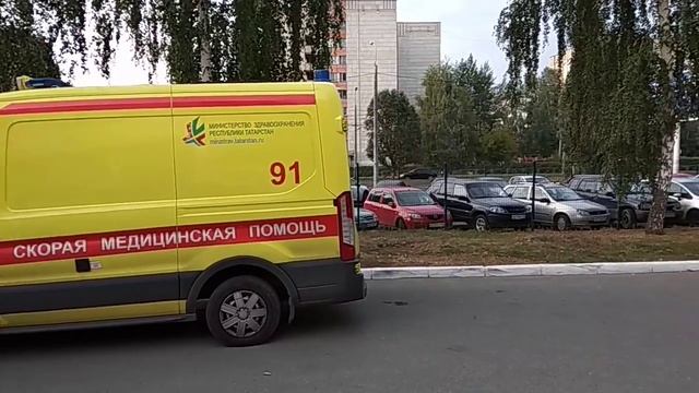 03.09.2018 У 7 городской больницы в Казани. VID 20180903 171846 смотреть онлайн