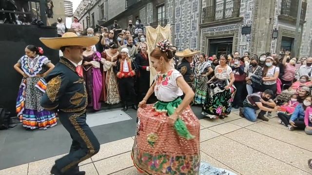 Mexican Ballet Folk Dance In Mexico City ?? Wow ?