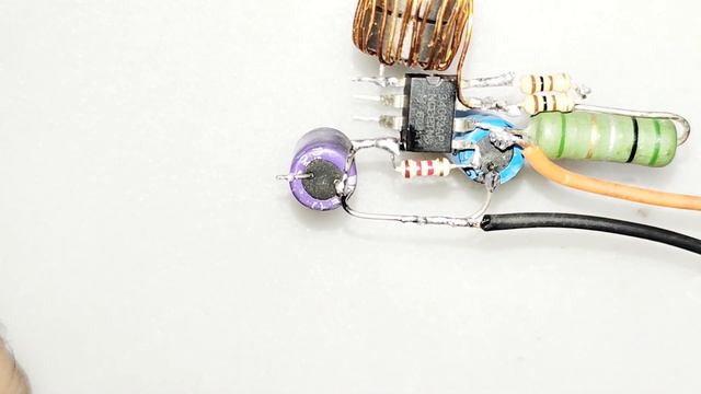 Simple Boost Converter | 3.7V To 5V 9V 12V | 1 Amp 18650 UPS смотреть онлайн