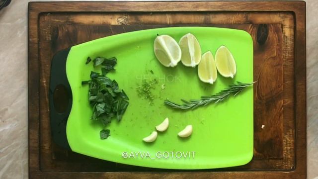 Тигровые креветки с чёрными спагетти в лаймовом соусе смотреть онлайн