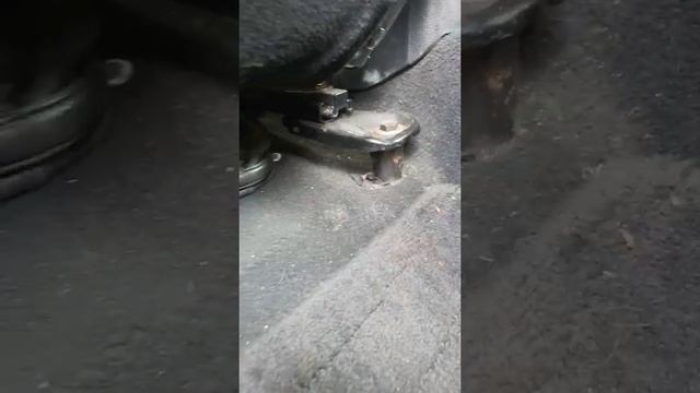 как поднять, (сделать выше) передние сиденье в любом авто смотреть онлайн