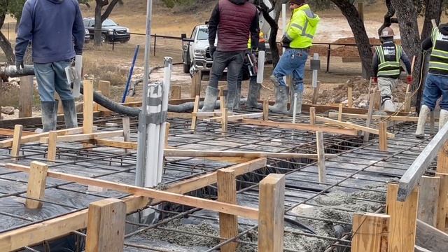 Solar Shed On Steroids! Starting the Next Big Lifepo4 Based Off Grid Energy System! смотреть онлайн