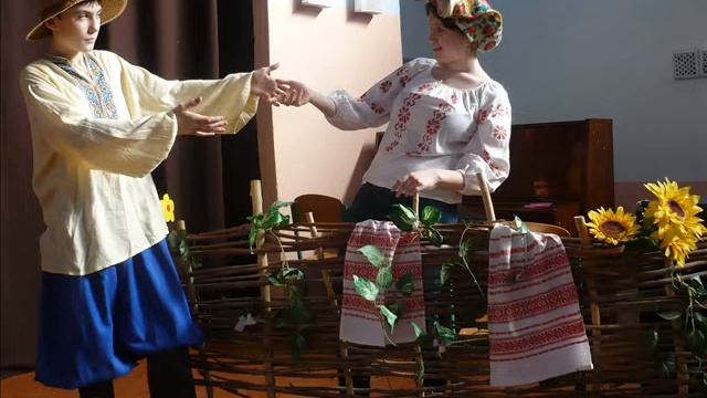 Театральный кружок Донецкой гимназии представляет отрывок с оперетты "Свадьба в Малиновке"ролик смотреть онлайн