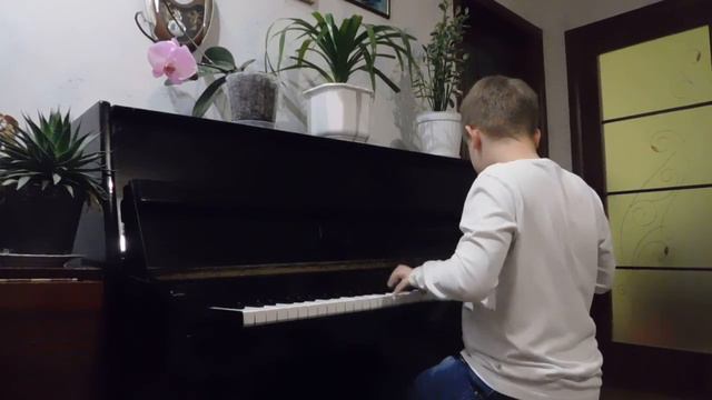 Музыкальное приветствие от нашего старшего сыночка Дани для всех наших подписчиков и гостей!!!! смотреть онлайн