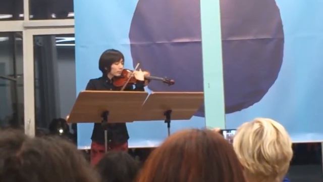 Salvatore Sciarrino: Capriccio no.1 per violino смотреть онлайн