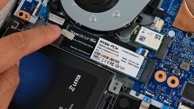 Upgrade Laptop?Lenovo Ideapad S145 | Instalar/Cambiar SSD en M.2, Memoria RAM y HDDSSD de 2.5" смотреть онлайн