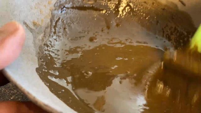 VATIKA HENNA HAIR DYE MIXING and PREP смотреть онлайн