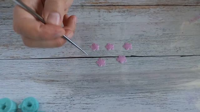 Медуница из полимерной глины. Мастер-класс. Часть 1.mp4 смотреть онлайн