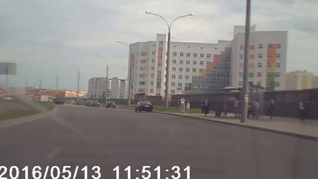 Учитель из деревни учит минчан ездить по столице смотреть онлайн