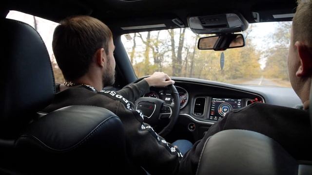 Обзор Dodge Charger 6,4 Hemi 495 л.с. Эта машина создана для уничтожения резины))