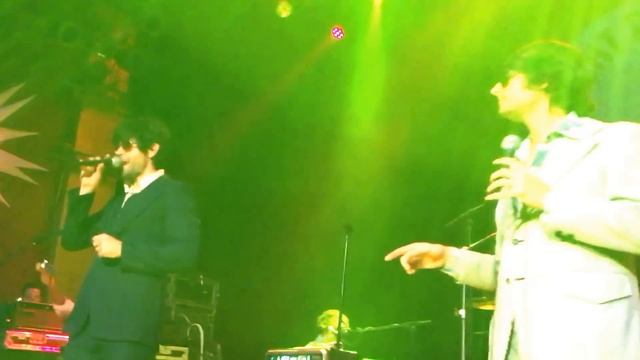 Yacht Rock Revue - I Keep Forgettin'/Regulate (The Vogue 12/4/15) смотреть онлайн