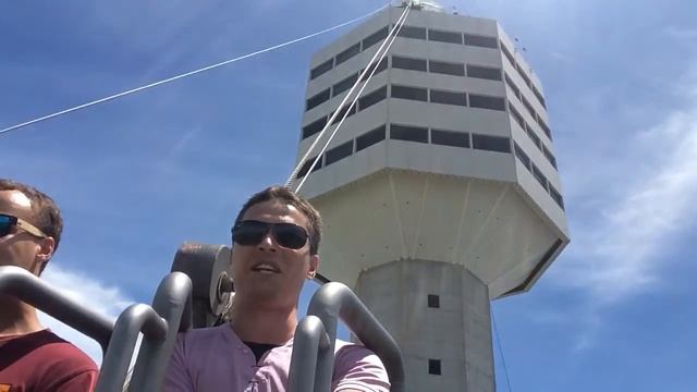 Страшный аттракцион в Паттайя парке смотреть онлайн