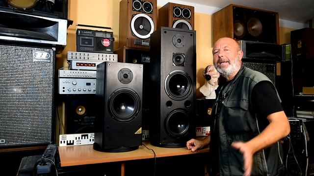 2-way vs. 3-way SPEAKER BOX SOUND COMPARISON - Tesla ARS 225 vs AQ 3052-way vs. 3-way SPEAKER BOX SO смотреть онлайн