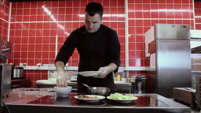 Как приготовить японский суп Рамен с телятиной смотреть онлайн