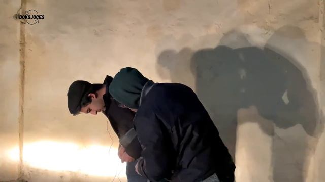 КАК ОРИГИНАЛЬНО ПОЗДРАВИТЬ ДРУЗЕЙ С НОВЫМ ГОДОМ! DoksJoces поздравляет Вас с наступившим 2021 годом смотреть онлайн