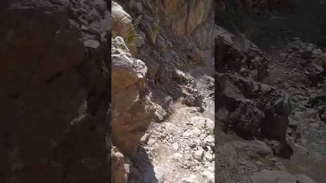 Природа красивый водопад на горах смотреть онлайн