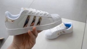 Женские кроссовки Adidas Superstar белые (золотистые)