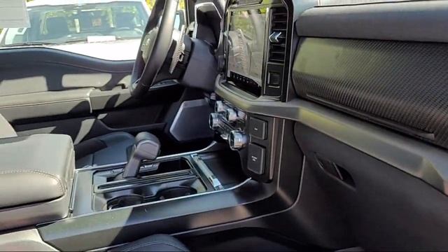 2023 Ford F-150 Raptor SuperCrew смотреть онлайн