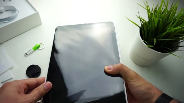 UNBOXING APPLE IPAD 2018 смотреть онлайн