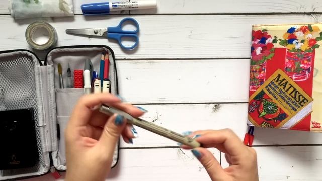 Travel Art Supplies and Sketchbook Flip Through смотреть онлайн