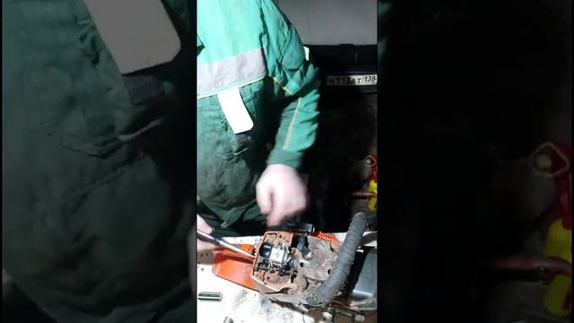 Снятие карбюратора HUSQVARNA 365 SP. @SelskiyMasterMihail Передаю ПРИВЕТ каналу "Сельский Мастер Ми смотреть онлайн