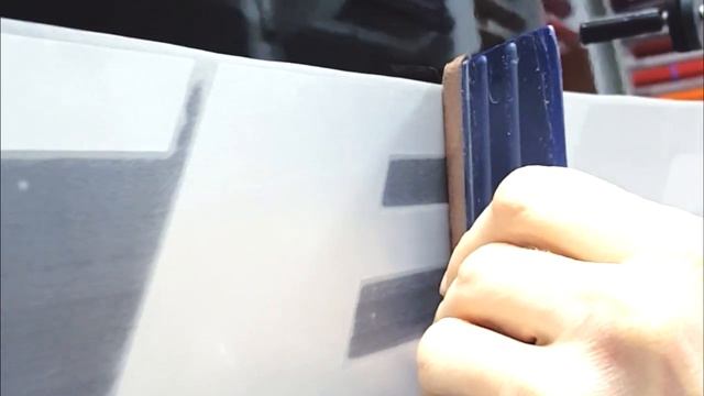 Вінілова наклейка для буса смотреть онлайн