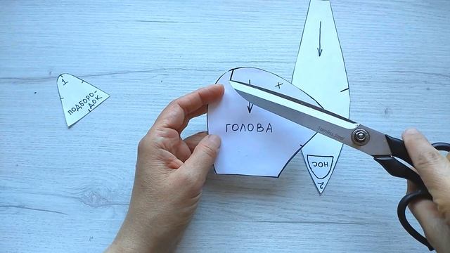 Заяц из обрезков старых кофт. смотреть онлайн