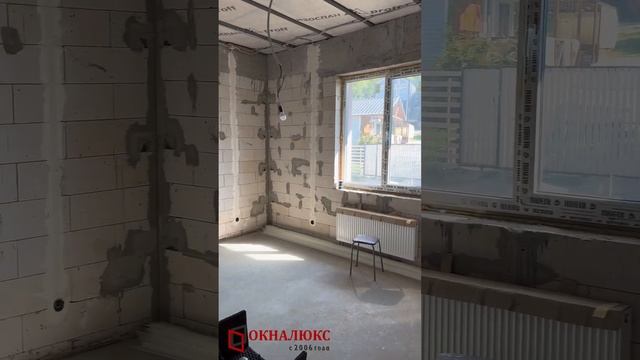 Дом в профиле Rehau Grazio с внешней ламинацией под темный дуб с пленкой Renolit. смотреть онлайн