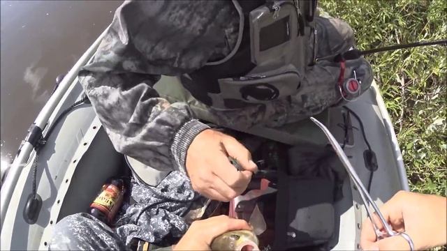 Сумасшедшая рыбалка. Ловля стерляди на древние закидушки. Надербанили огромных язей на спиннинг. смотреть онлайн