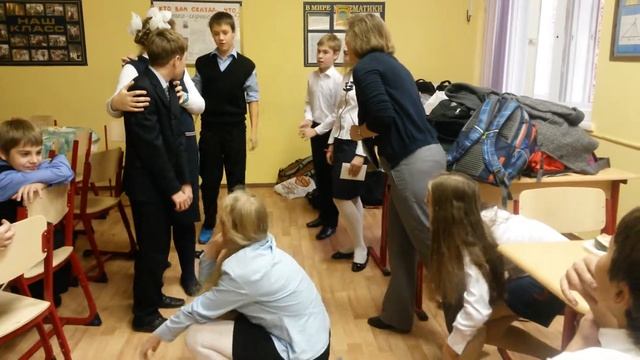 Сказка "Репка" в исполнении учеников 6Б, школа 183 смотреть онлайн