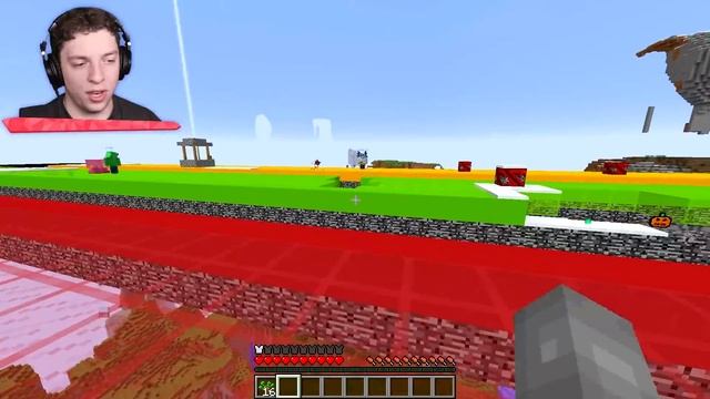 Minecraft 1v1v1 LUCKY BLOCK RACE Vs Friends! (HORROR EDITION) смотреть онлайн